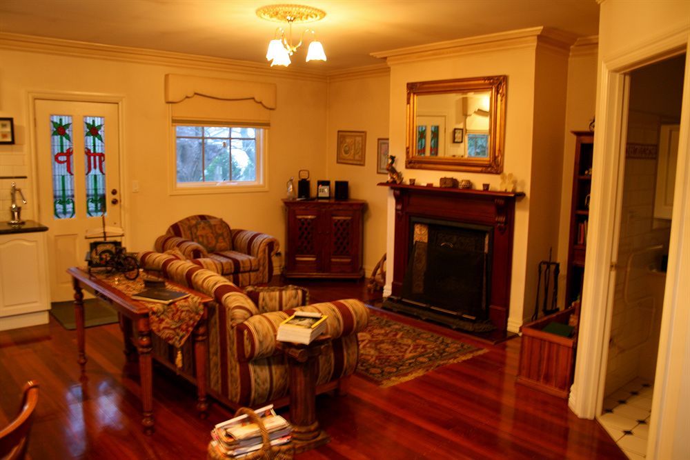 Villa Moulton Park Estate - *