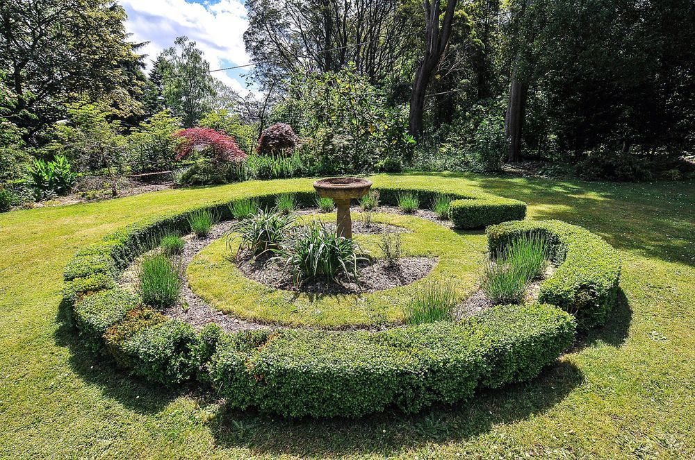 Moulton Park Estate - * Sassafras