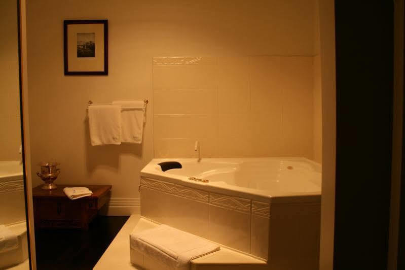 Moulton Park Estate - Villa *